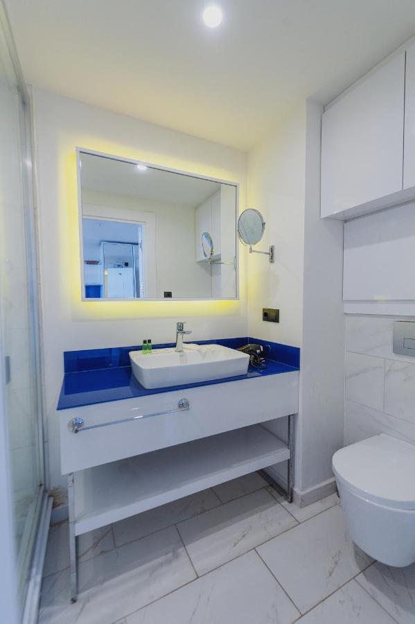 Aparthotel ~ Orbi City ~ バトゥーミ エクステリア 写真