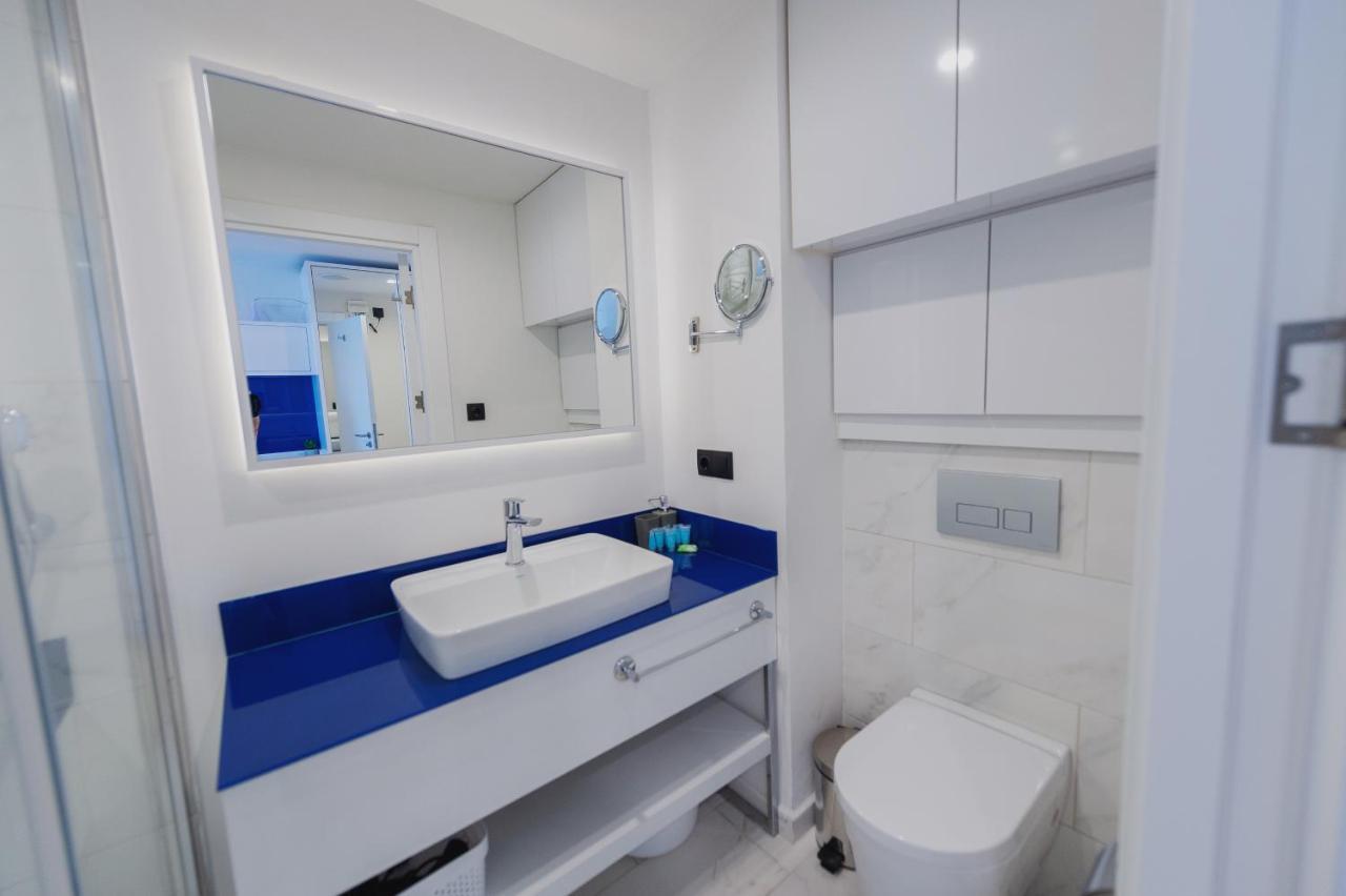 Aparthotel ~ Orbi City ~ バトゥーミ エクステリア 写真