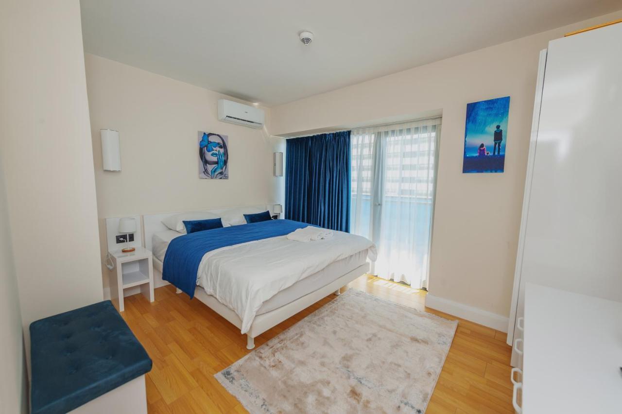Aparthotel ~ Orbi City ~ バトゥーミ エクステリア 写真